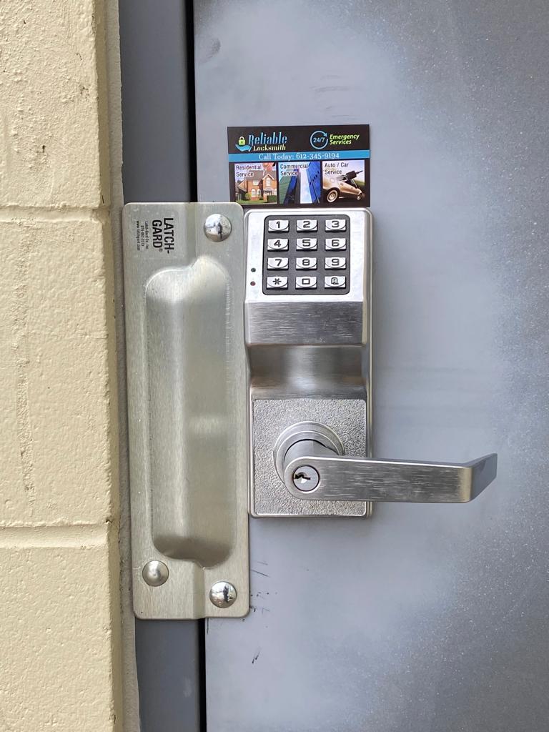 Commercial locksmith services by Reliable locksmith