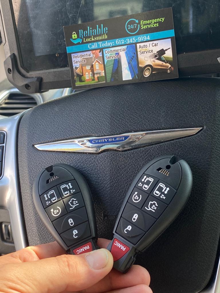 Chrysler keys replacement by Reliable Lockmsith service in Minneapolis MN