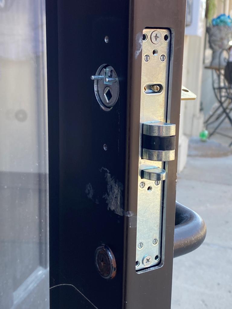 Commercial locksmith services Crystal MN