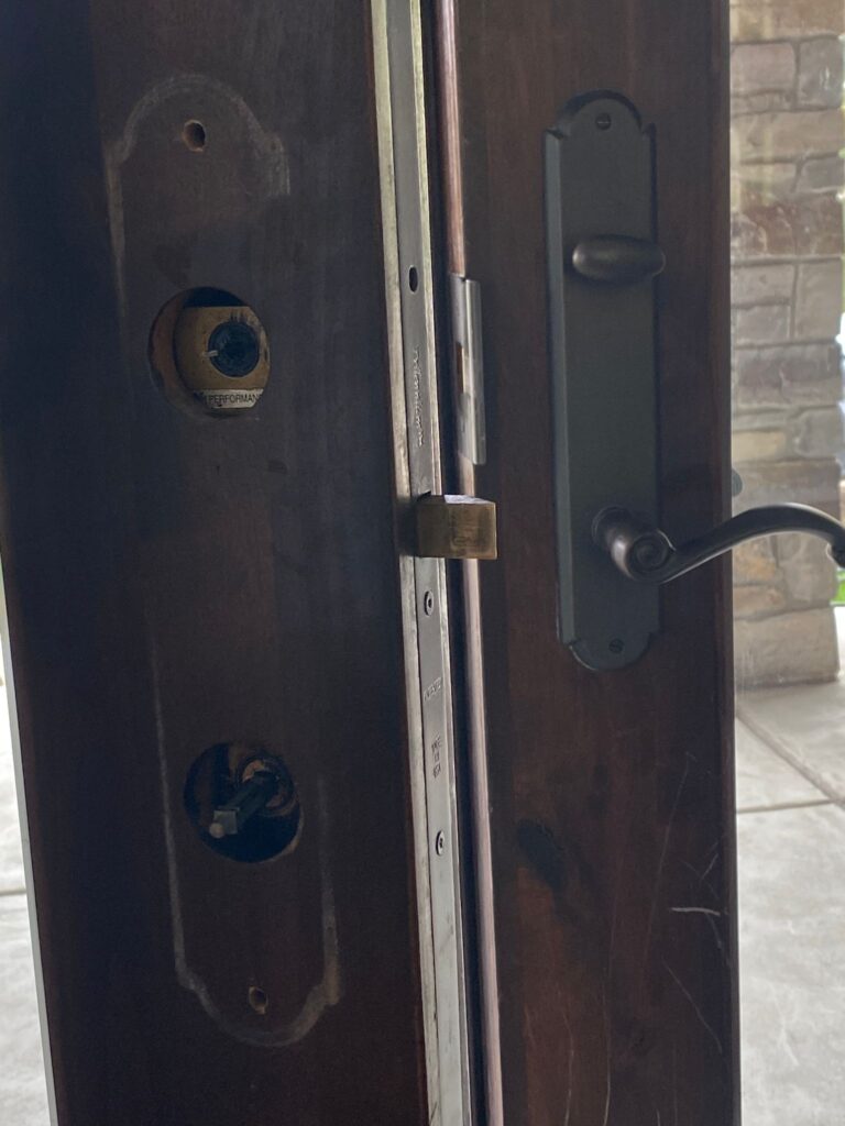 Residential lock change and install services Farmington MN