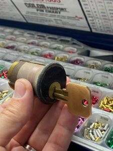 rekey cylinder by reliable locksmith