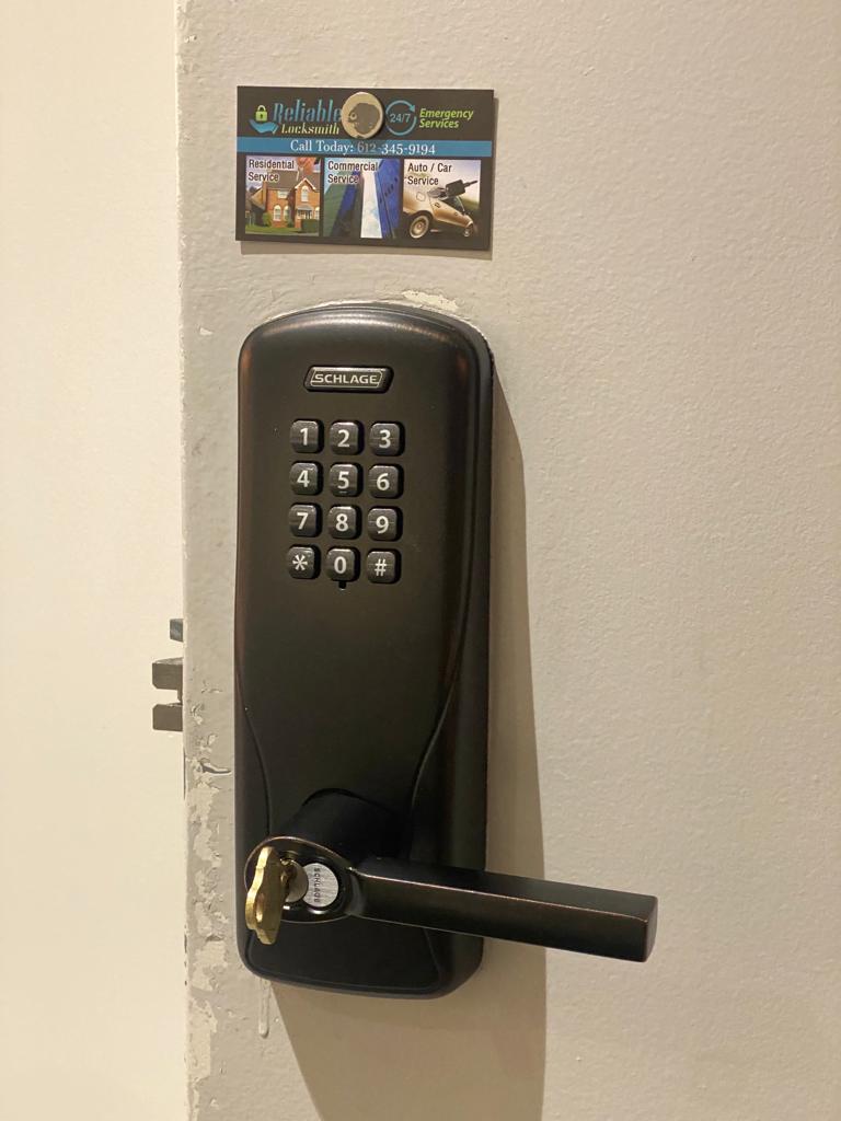 Reliable Locksmith - Home and office lockout services (25)