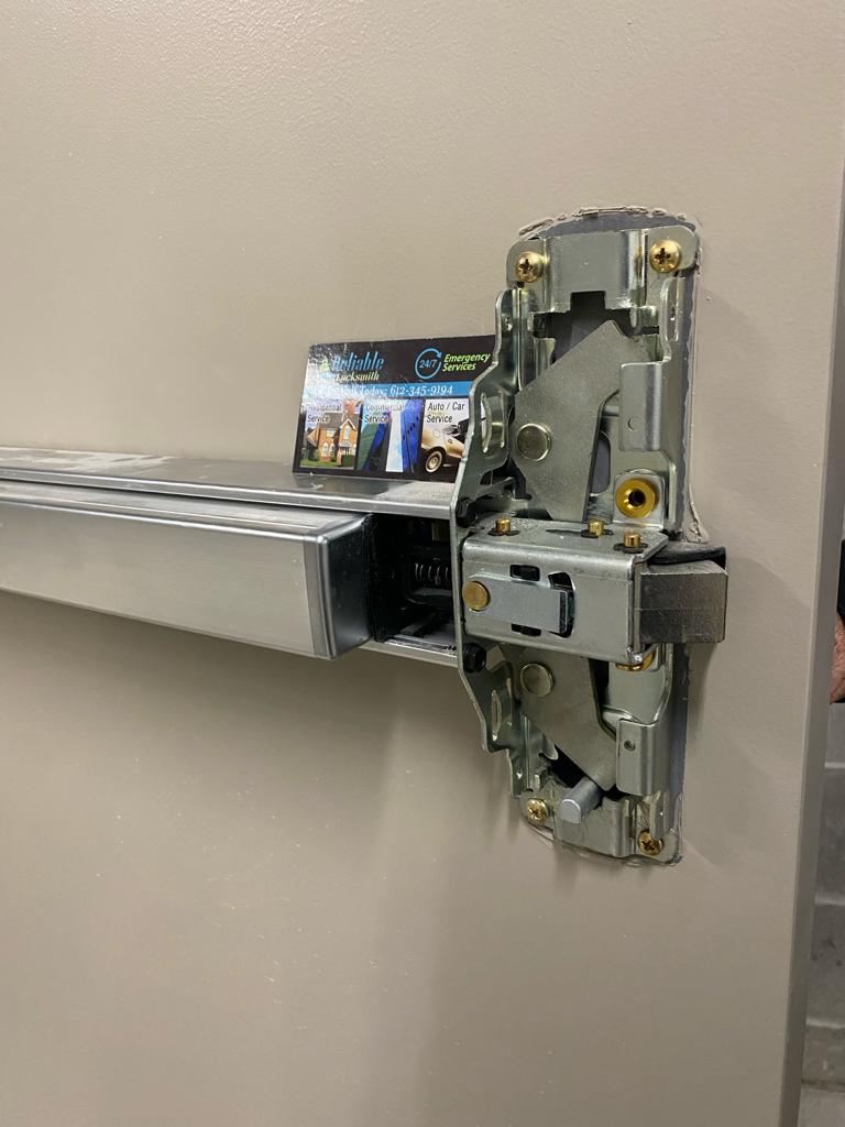 locks changed job in mall of america by reliable locksmith (13)