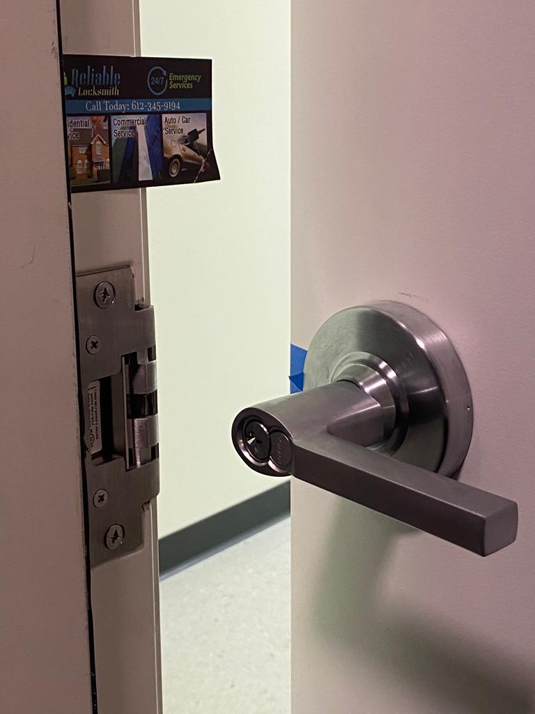 Reliable Locksmith - Residential locks Maplewood MN