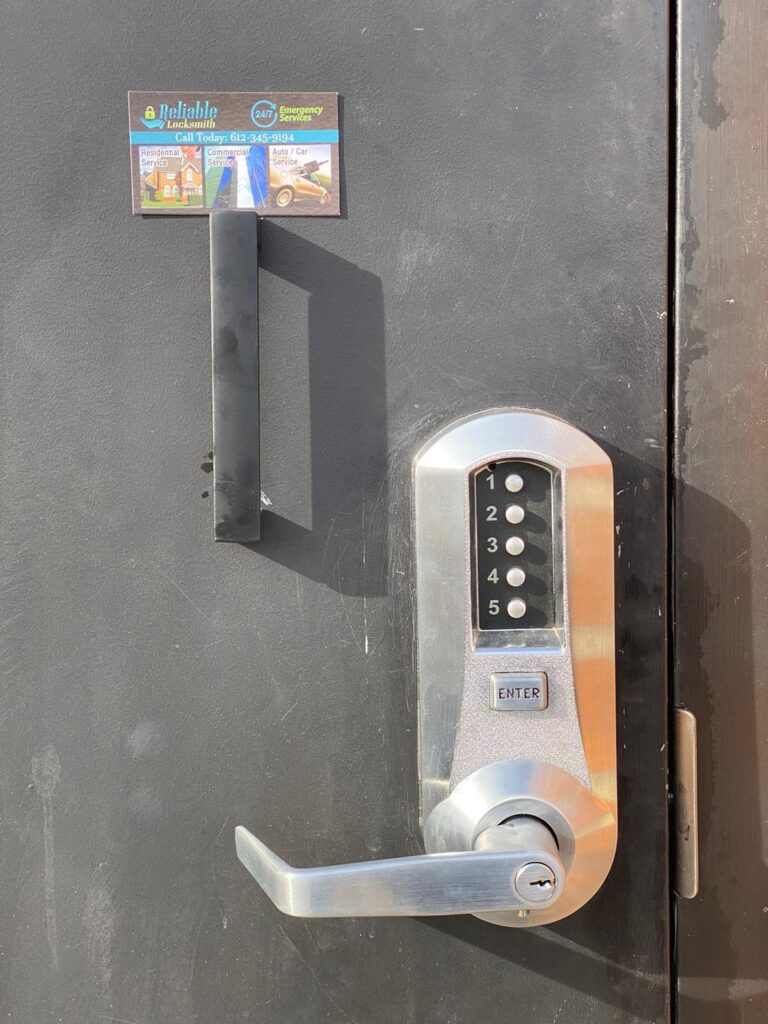 Commercial locksmith services Maple Plain MN