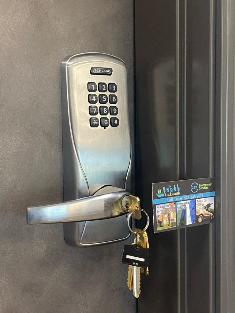 Keypads installed by reliable locksmith (22)