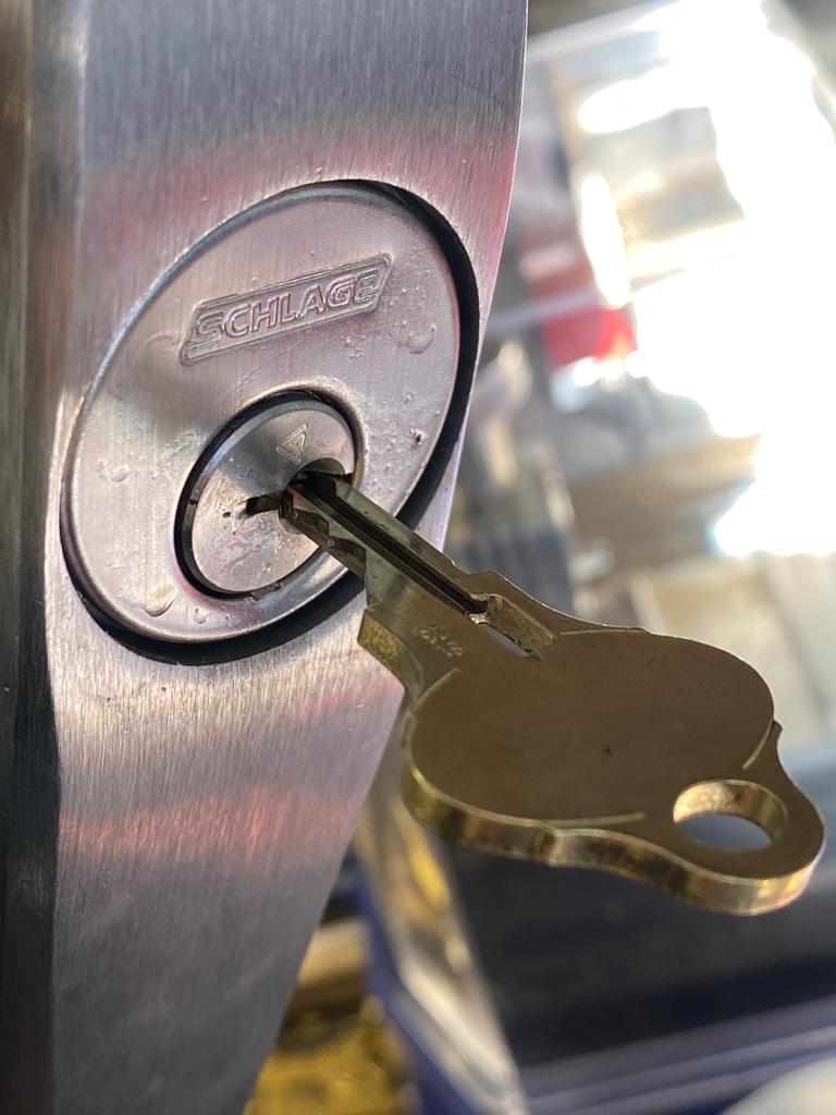 Emergency locksmith services Shoreview MN