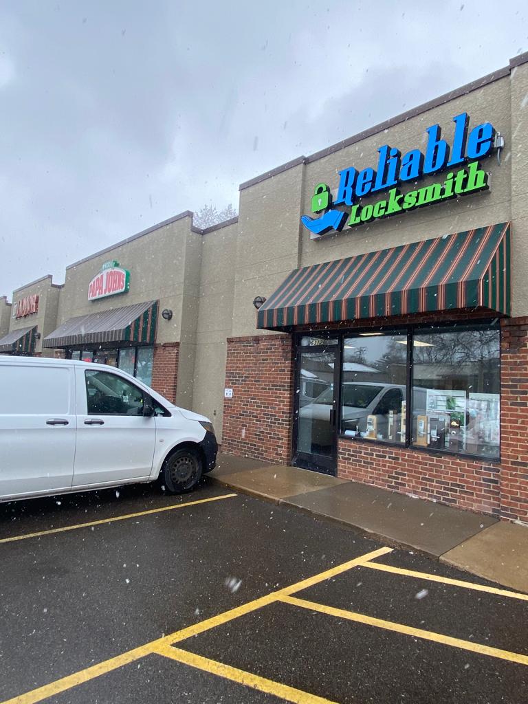 Fresh installation job on a residential door in Edina MN by Reliable locksmith