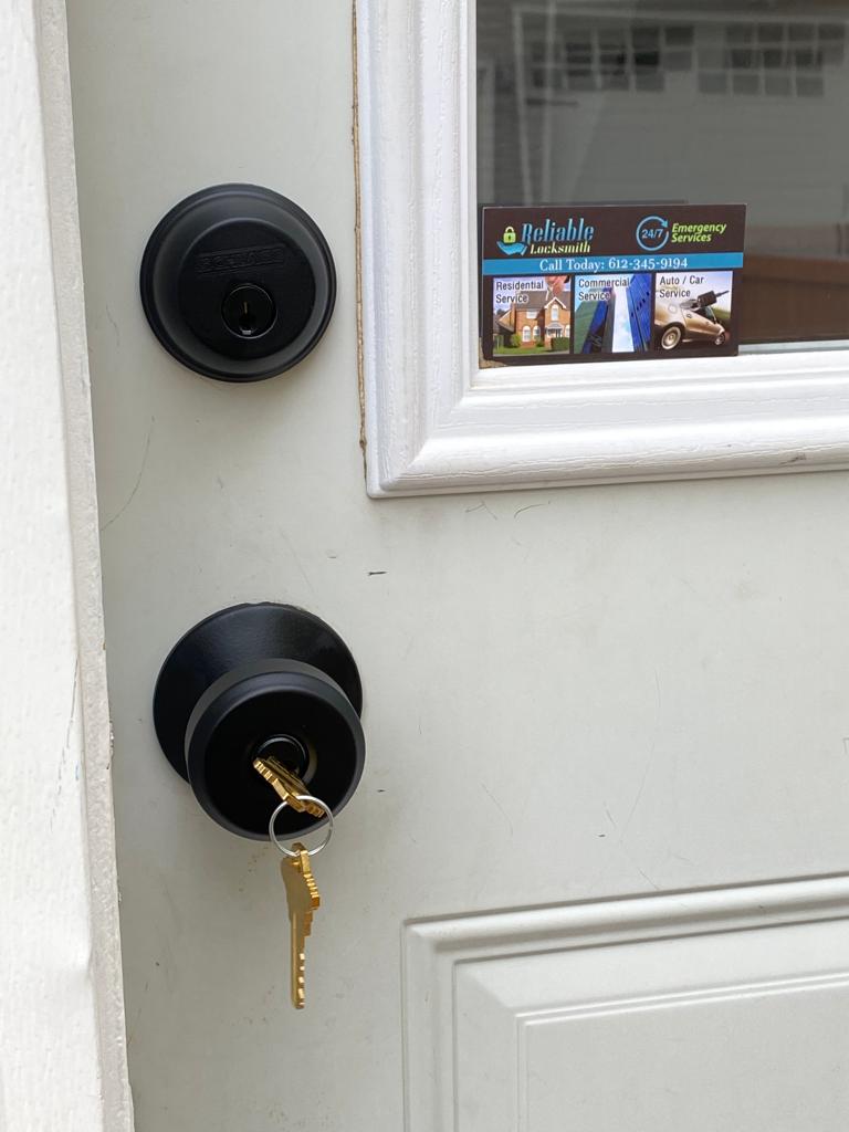 Schlage Lock install in St Louis Park MN ny reliable locksmith
