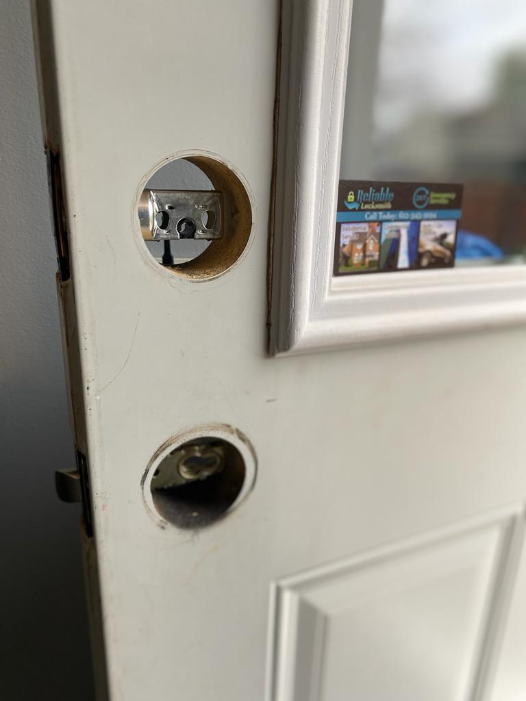 Schlage Lock install in St Louis Park MN ny reliable locksmith