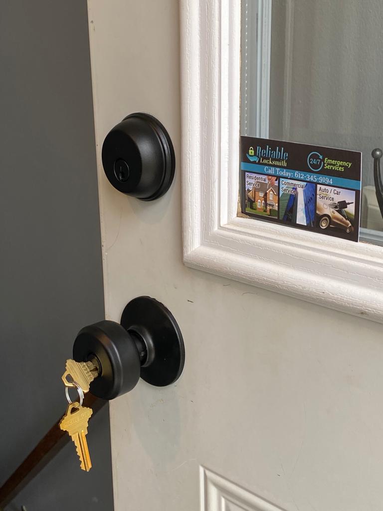 Schlage Lock install in St Louis Park MN ny reliable locksmith